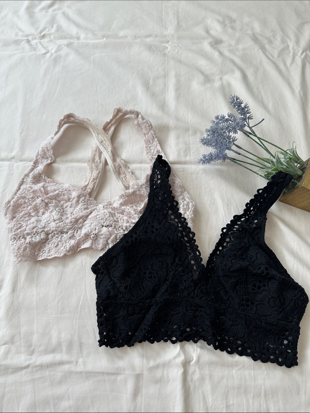 Aerie Lace Bralette Pack - Black & Light Pink